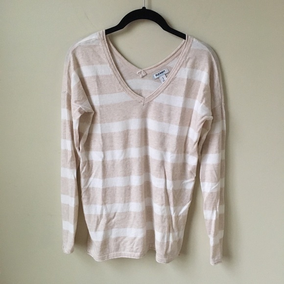 Old Navy Sweaters - Fine-knit‎ Sweater